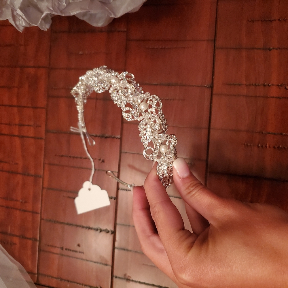 Tiara - Picture 2 of 3